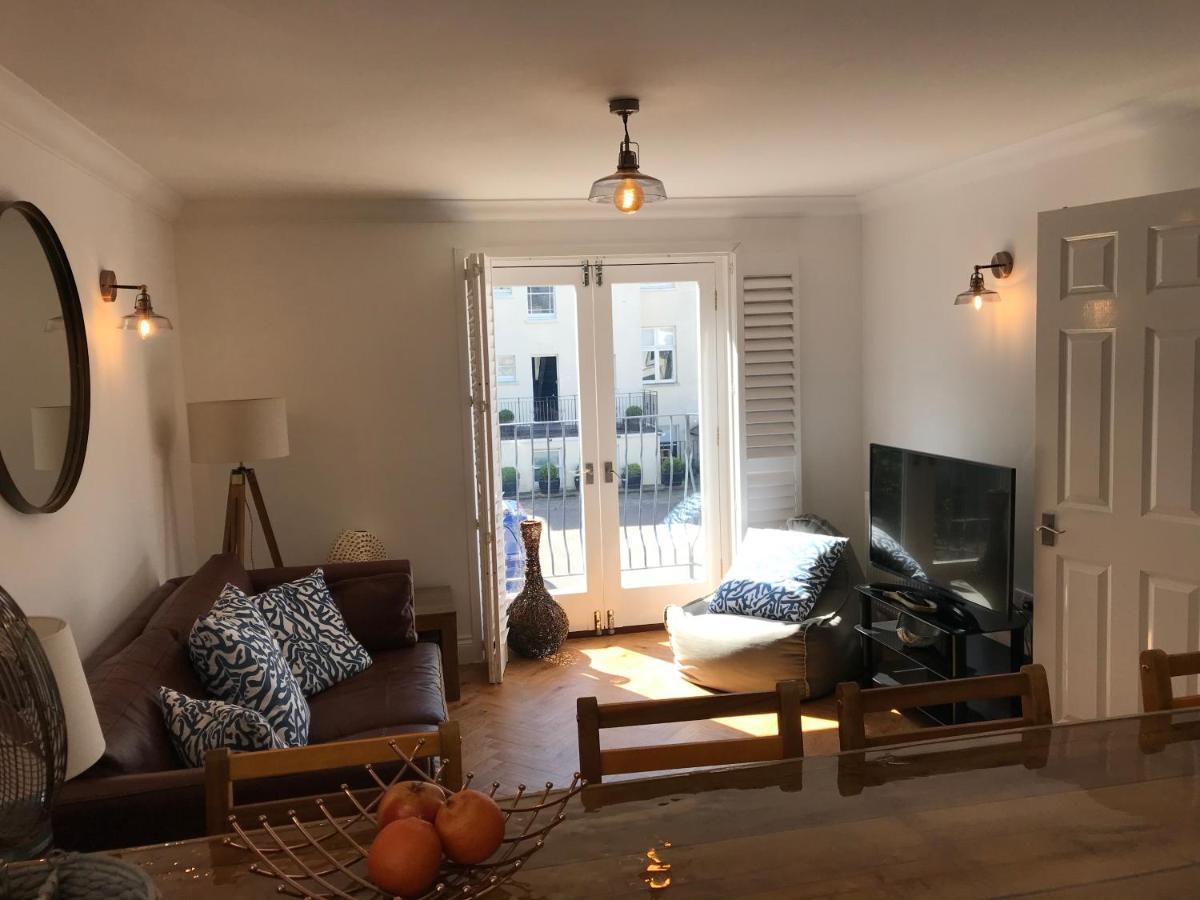 The Beach House Holiday Apartments Eastbourne Zewnętrze zdjęcie