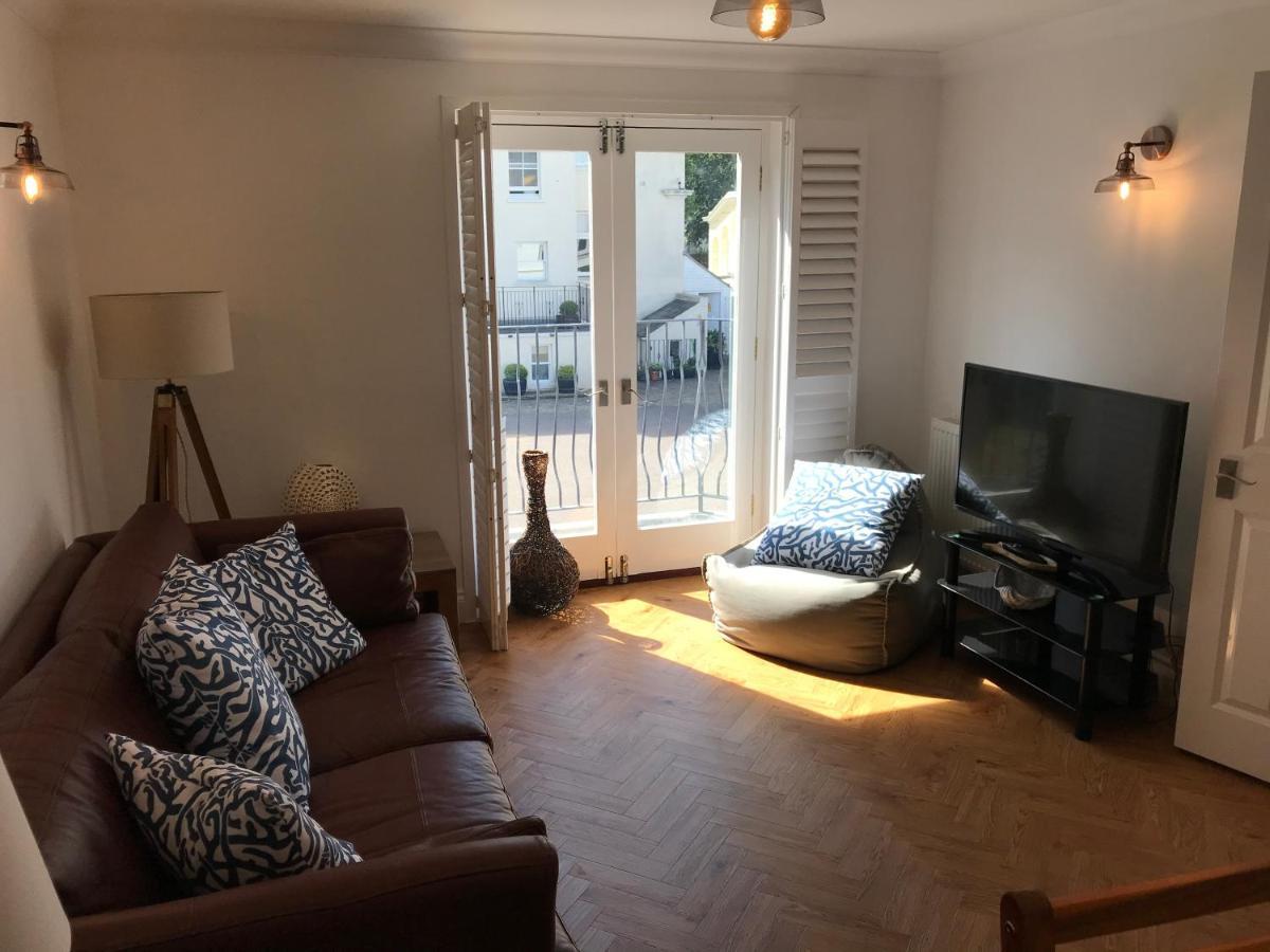 The Beach House Holiday Apartments Eastbourne Zewnętrze zdjęcie