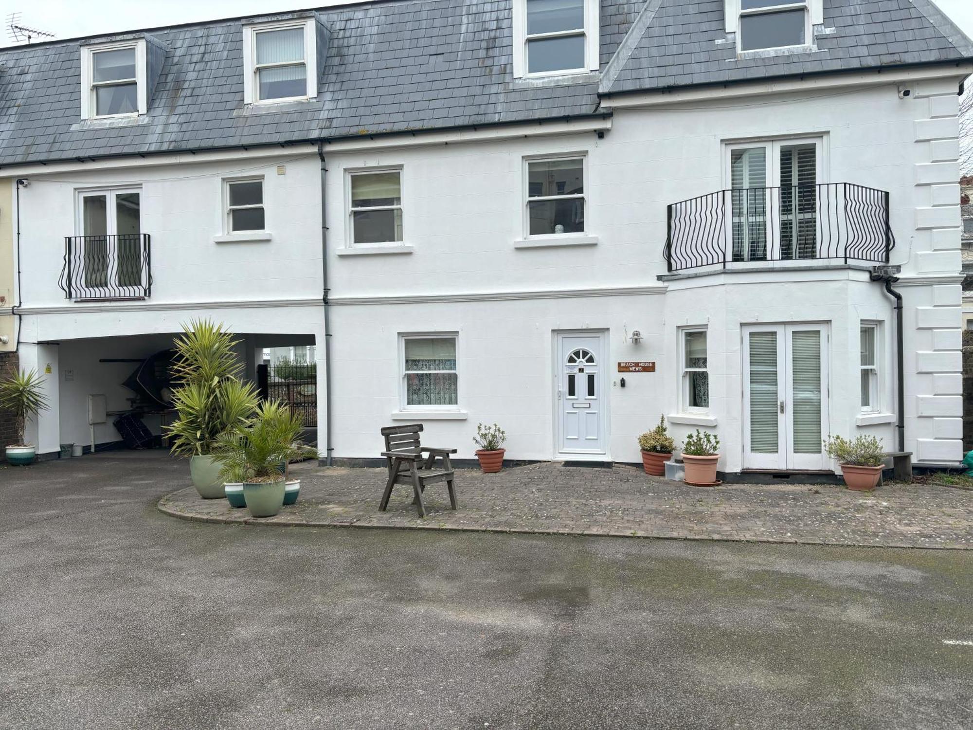 The Beach House Holiday Apartments Eastbourne Zewnętrze zdjęcie